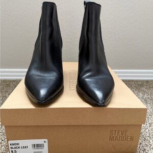 Steve Madden Black Leather Ankle Booties